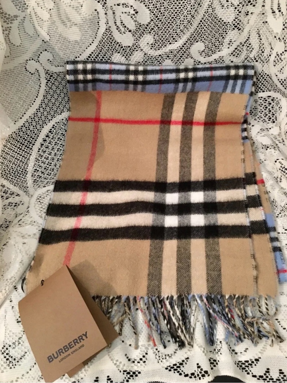 NWT Burberry vintage check to Giant check scarf - Picture 5 of 11